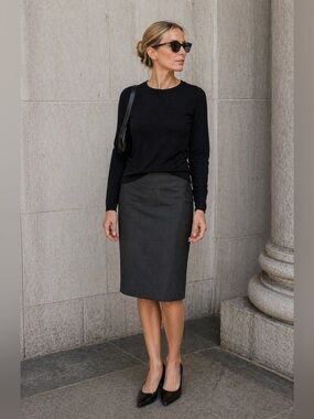 Theory Wool Pencil Skirt in Charcoal Grey